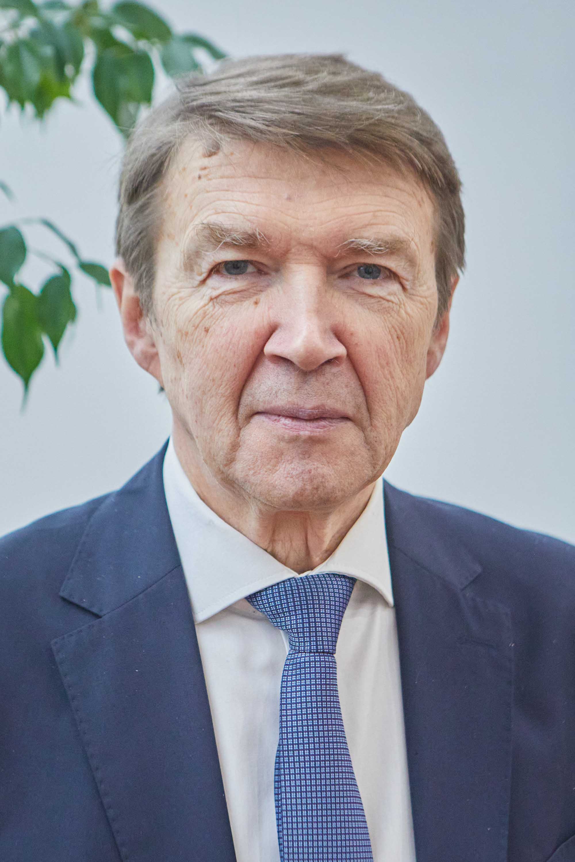 Макаров В.Л.2JPG